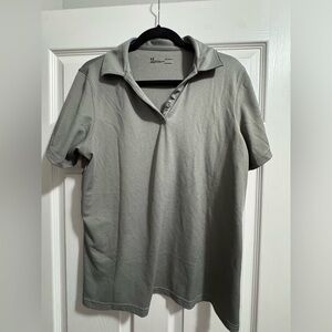 NWOT Women’s Under Armor Geay Heat Gear Polo